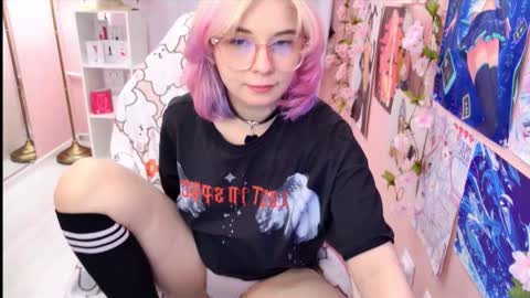 Snapshot of coconut_mia chatting on 10-07-25, 04:26 Mia online show from 10-07-25, 04:26