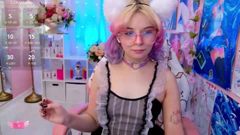 Mia online show from 11-15-25, 09:54