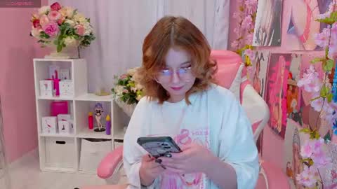 Snapshot of coconut_mia chatting on 06-24-26, 03:00 Mia online show from 06-24-26, 03:00