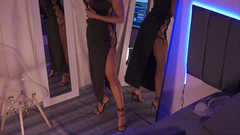 Coconutcatin online show from 12-26-24, 08:32