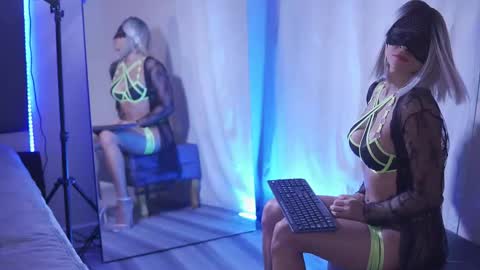 Snapshot of coconutcatin chatting on 12-22-25, 08:17 Coconutcatin online show from 12-22-25, 08:17