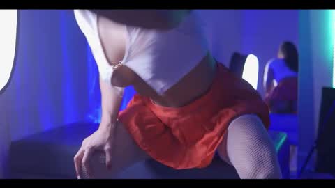 Snapshot of coconutcatin chatting on 02-14-26, 05:43 Coconutcatin online show from 02-14-26, 05:43