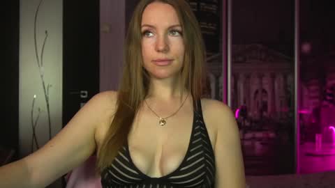 Snapshot of cocosweetty chatting on 12-17-24, 02:33 Jenny jennycocosweetty online show from 12-17-24, 02:33