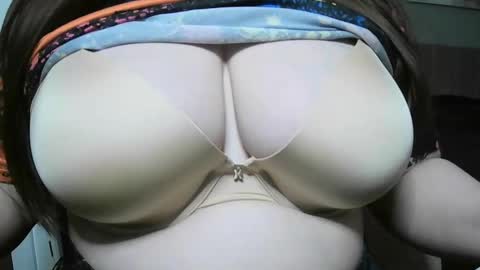 Snapshot of codieraye chatting on 01-31-25, 08:01 TheGoddessCodie online show from 01-31-25, 08:01