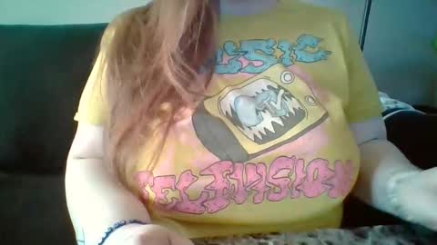 Snapshot of codieraye chatting on 12-03-25, 10:19 TheGoddessCodie online show from 12-03-25, 10:19