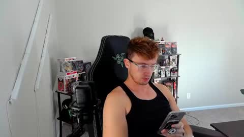 Snapshot of codyt1016 chatting on 10-15-25, 04:18 codyt1016 online show from 10-15-25, 04:18