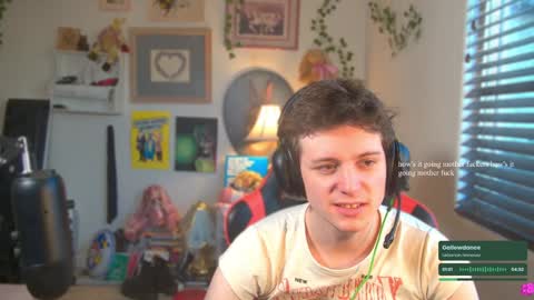 Snapshot of cokia_ chatting on 12-12-24, 10:42 Cokia online show from 12-12-24, 10:42