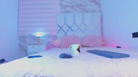 colett online show from 10-30-25, 12:17