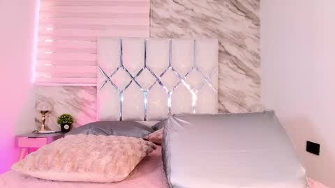Snapshot of colett_hall chatting on 04-23-26, 11:53 colett online show from 04-23-26, 11:53