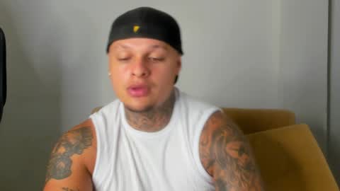 Snapshot of colin_prince2 chatting on 12-11-24, 04:49 COLIN online show from 12-11-24, 04:49