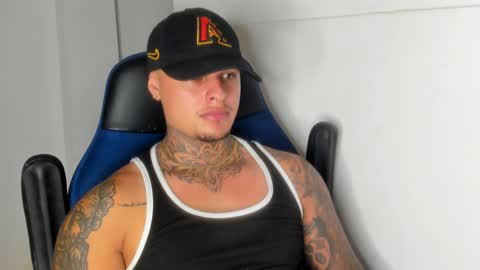 Snapshot of colin_prince2 chatting on 12-18-24, 09:04 COLIN online show from 12-18-24, 09:04