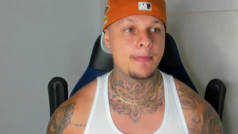 Snapshot of colin_prince2 chatting on 12-21-24, 04:19 COLIN online show from 12-21-24, 04:19