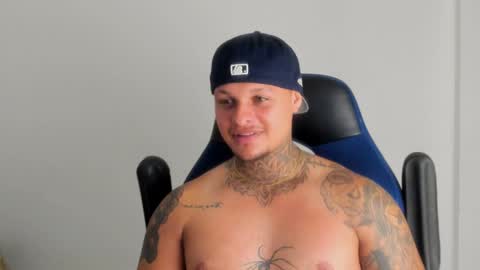 Snapshot of colin_prince2 chatting on 12-24-24, 06:44 COLIN online show from 12-24-24, 06:44