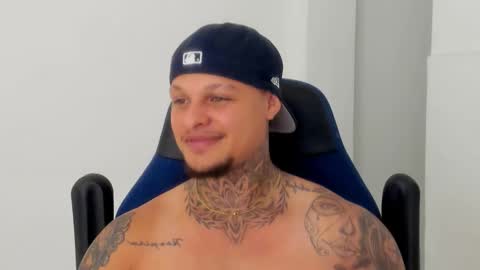 Snapshot of colin_prince2 chatting on 02-07-25, 10:52 COLIN online show from 02-07-25, 10:52