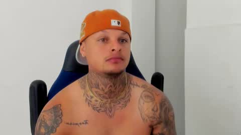 Snapshot of colin_prince2 chatting on 02-11-25, 05:58 COLIN online show from 02-11-25, 05:58