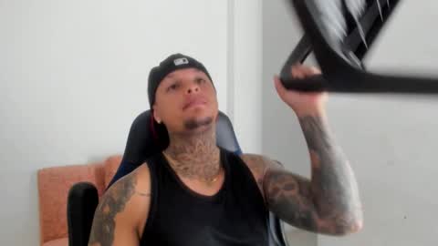 Snapshot of colin_prince2 chatting on 02-22-25, 12:51 COLIN online show from 02-22-25, 12:51