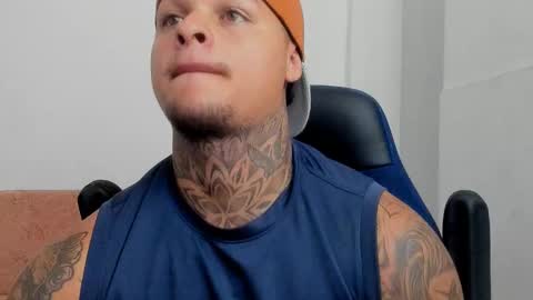 Snapshot of colin_prince2 chatting on 03-11-25, 01:59 COLIN online show from 03-11-25, 01:59