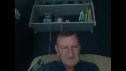 Snapshot of colinbeech chatting on 12-17-24, 01:38 colinbeech online show from 12-17-24, 01:38
