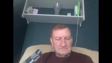 Snapshot of colinbeech chatting on 01-08-25, 11:21 colinbeech online show from 01-08-25, 11:21