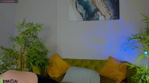 Snapshot of colleen_blake chatting on 06-15-26, 04:53 Collen Mon Tue Wed Thu Fri GMT 3 0300am - 0900am online show from 06-15-26, 04:53