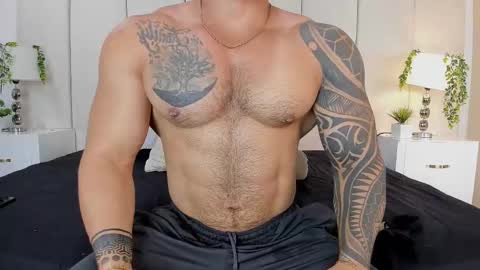 Snapshot of college_muscle_ass chatting on 10-06-25, 01:08 college_muscle_ass online show from 10-06-25, 01:08