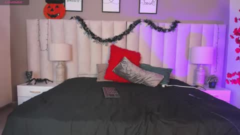 Snapshot of college_muscle_ass chatting on 10-24-25, 03:03 college_muscle_ass online show from 10-24-25, 03:03