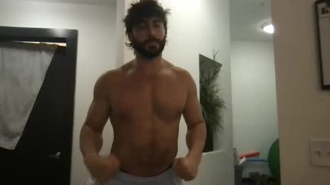 Snapshot of collegeboy3118 chatting on 02-26-25, 01:21 collegeboy3118 online show from 02-26-25, 01:21