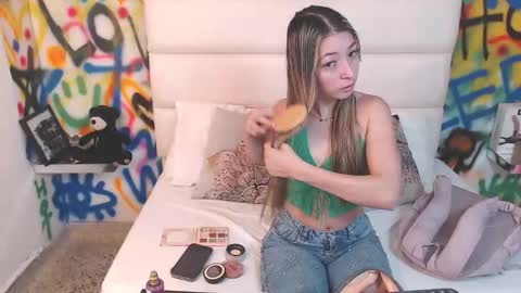 valentina online show from 12-17-25, 11:49