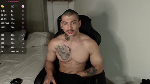 Snapshot of colombianmuscle8 chatting on 02-04-25, 03:00 colombianmuscle8 online show from 02-04-25, 03:00