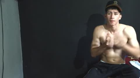 Snapshot of colton_eyes chatting on 02-20-26, 04:29 colton online show from 02-20-26, 04:29