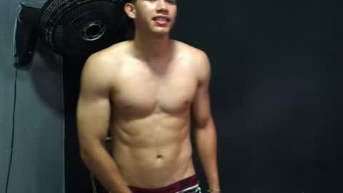 Snapshot of colton_eyes chatting on 03-24-26, 04:34 colton online show from 03-24-26, 04:34