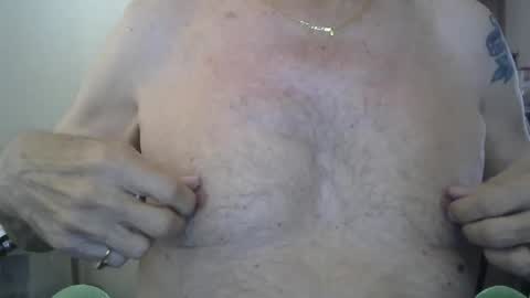 Snapshot of comeonmymouth chatting on 05-31-26, 08:10 comeonmymouth online show from 05-31-26, 08:10