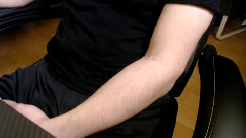 Snapshot of commanderchip chatting on 01-11-25, 07:05 commanderchip online show from 01-11-25, 07:05