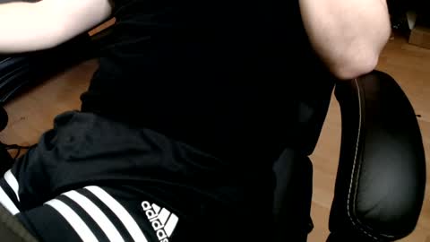 Snapshot of commanderchip chatting on 01-25-25, 01:19 commanderchip online show from 01-25-25, 01:19