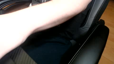 Snapshot of commanderchip chatting on 03-01-25, 12:01 commanderchip online show from 03-01-25, 12:01