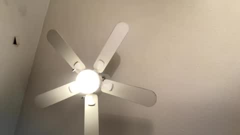 comnfromme1 online show from 09-18-25, 10:56