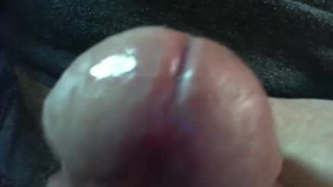 Snapshot of comox1961 chatting on 04-30-26, 11:31 comox online show from 04-30-26, 11:31