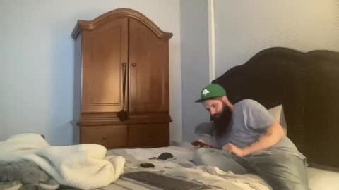 Snapshot of concentralized chatting on 02-05-25, 06:24 Matt online show from 02-05-25, 06:24