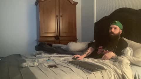 Snapshot of concentralized chatting on 02-08-25, 09:13 Matt online show from 02-08-25, 09:13