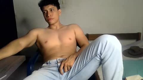 Snapshot of conde2710 chatting on 11-25-25, 03:06 ELCONDE online show from 11-25-25, 03:06