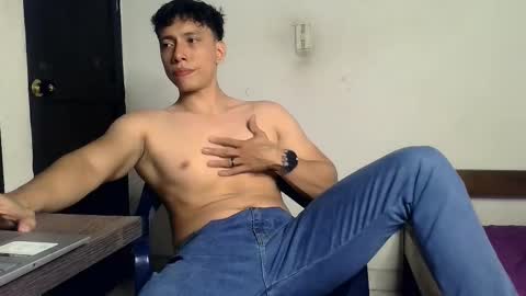 Snapshot of conde2710 chatting on 01-10-26, 03:30 ELCONDE online show from 01-10-26, 03:30