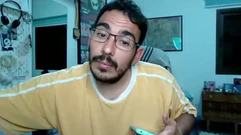 Snapshot of conejero_37 chatting on 06-21-26, 01:46 Jesus online show from 06-21-26, 01:46