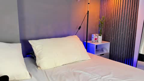 conielaurenth online show from 01-11-25, 09:36