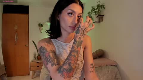 connie    online show from 01-09-25, 10:41