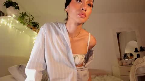 connie    online show from 02-09-25, 04:18