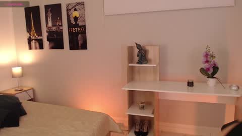 Connie online show from 01-30-25, 04:34