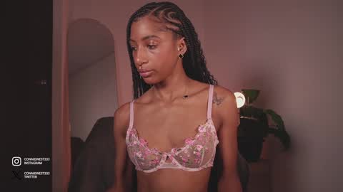 Snapshot of connie_west0 chatting on 12-13-24, 09:52   independent model online show from 12-13-24, 09:52