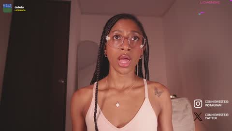 Snapshot of connie_west0 chatting on 01-08-25, 09:23   independent model online show from 01-08-25, 09:23