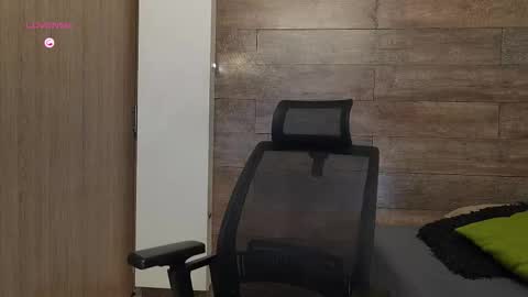 connor_h1 online show from 03-25-26, 01:55