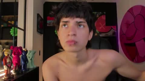 connor_stone_ online show from 11-23-25, 07:46